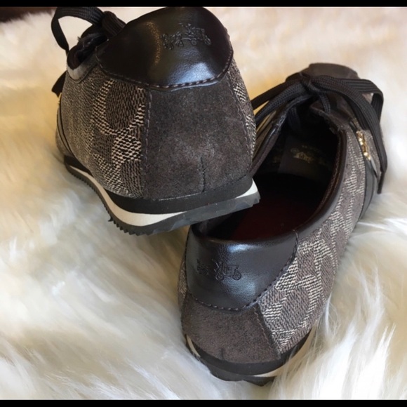 Coach Woman’s Signature Ivy Sneaker - Picture 11 of 13